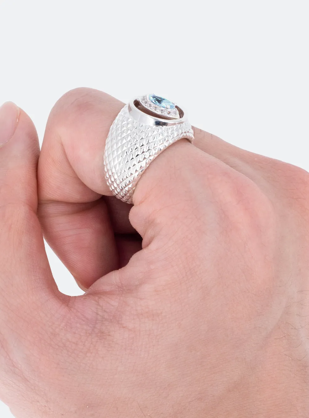 Cat-eye cutout cocktail signet ring