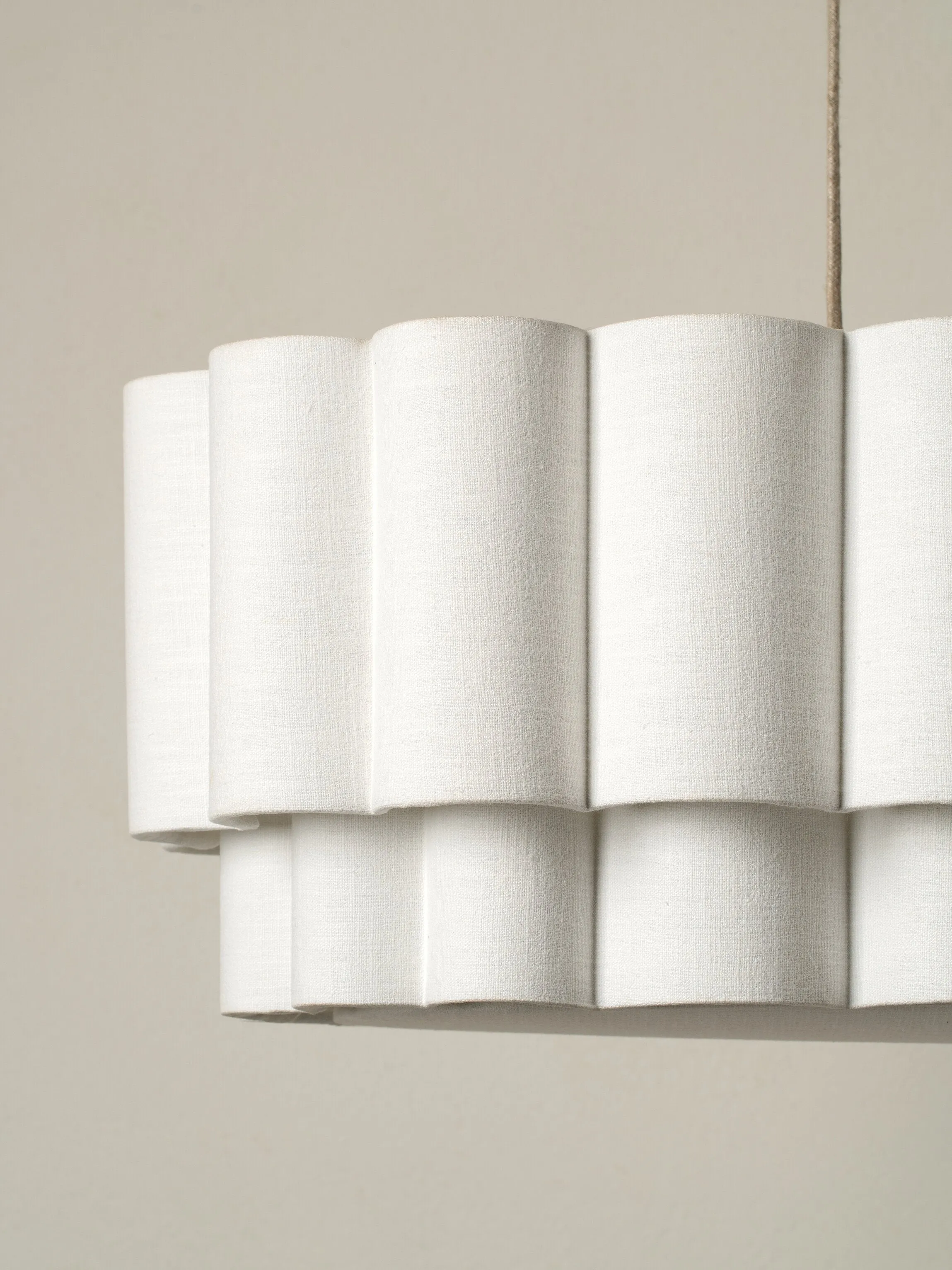 Folia - oval scalloped natural linen pendant