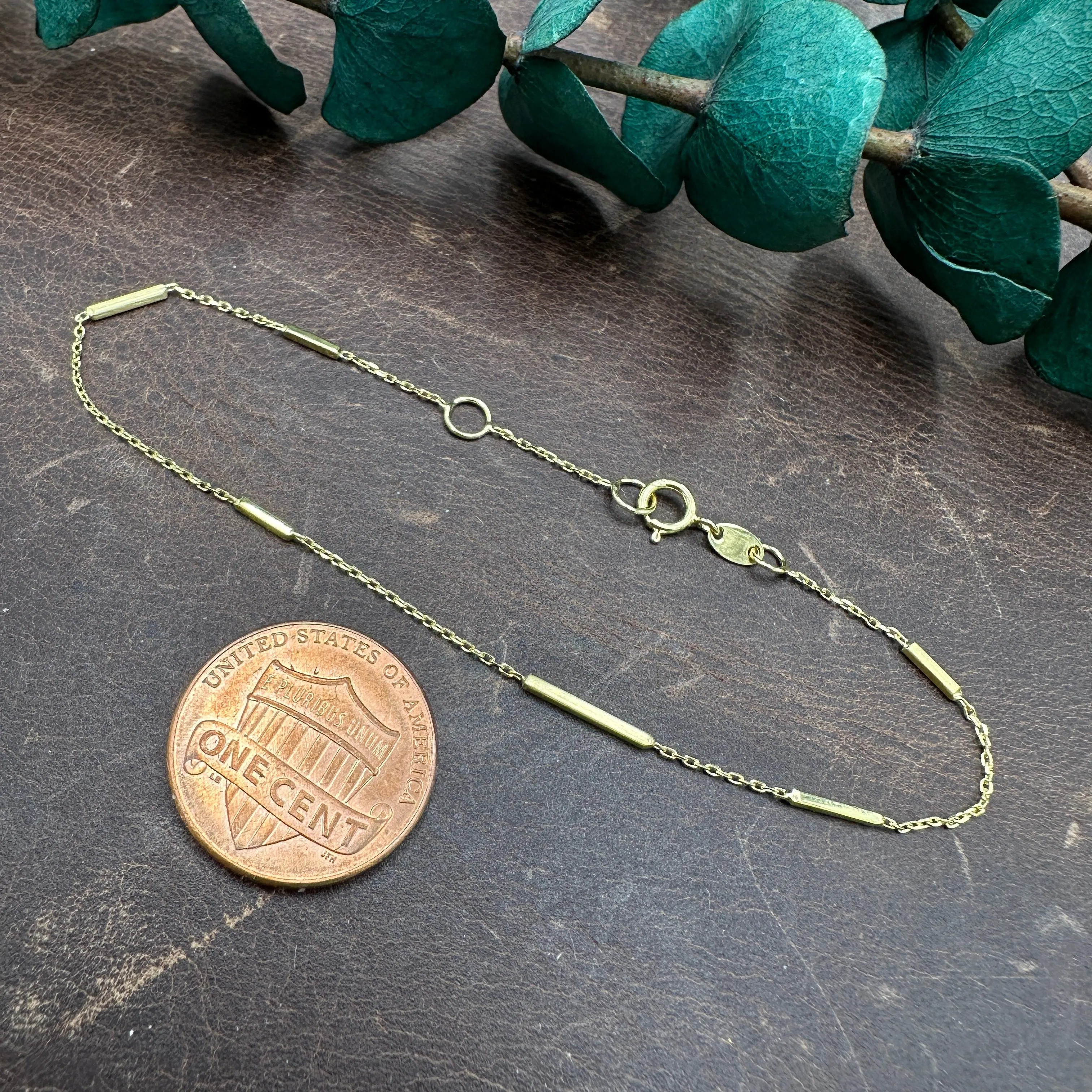 Modern Delicate Chain Bracelet