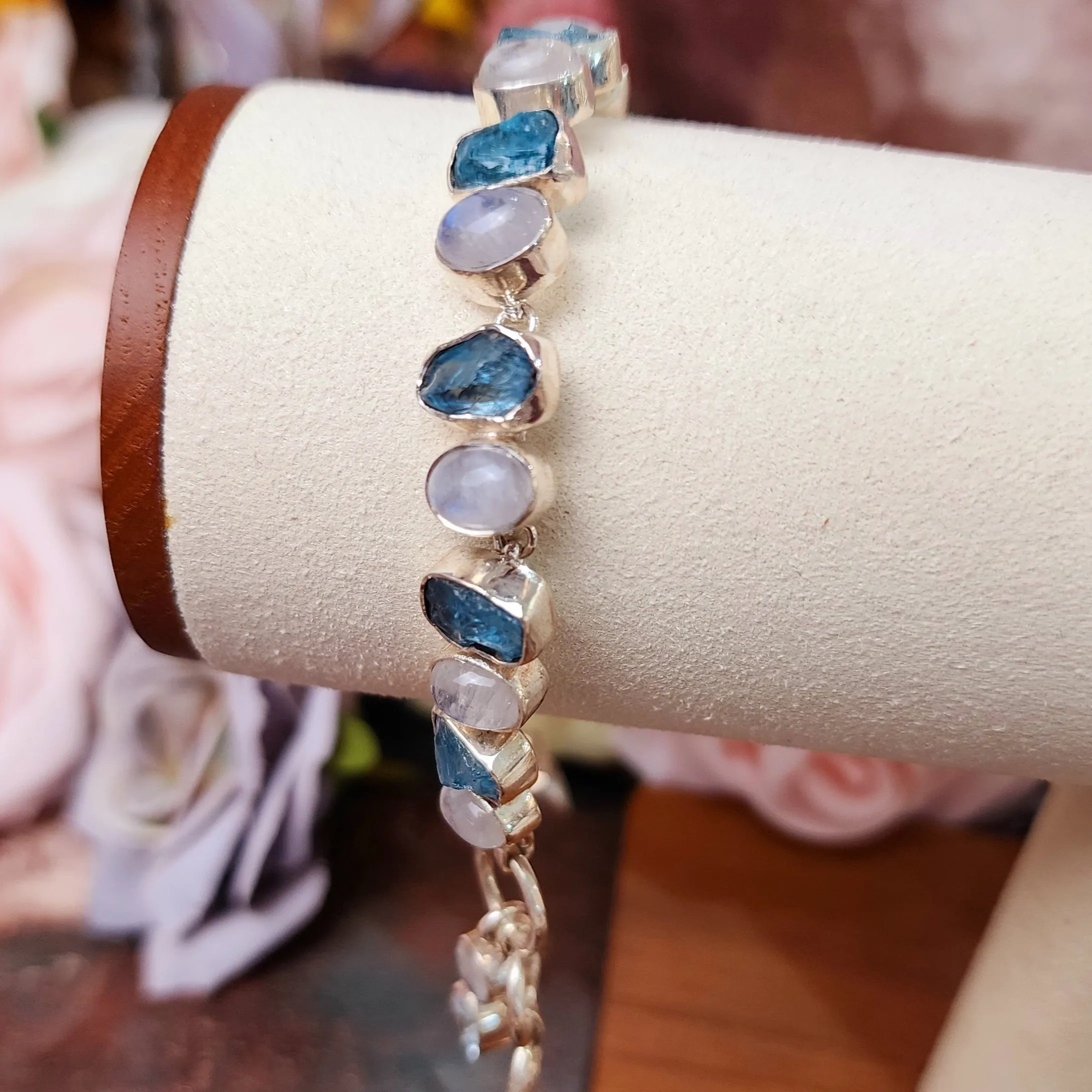 Paraíba Blue Apatite with Rainbow Moonstone Bracelet .925 Silver for Starting Fresh and Healthy Choices